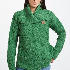 Carraig Donn Ladies Irish Merino Cardigan Kelly Green NWT Size Small